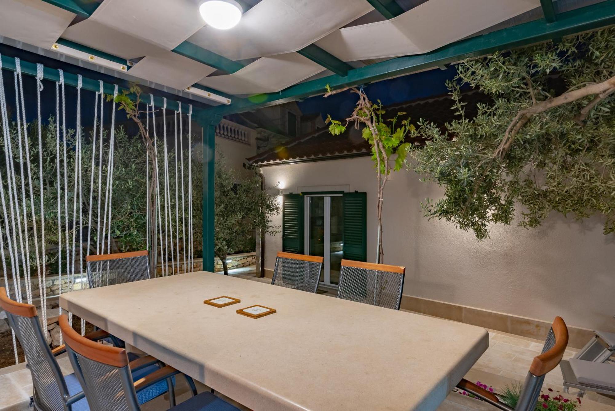 Casa Ol'Bol - Modern Apartment With Seaview And Private Large Backyard Екстериор снимка